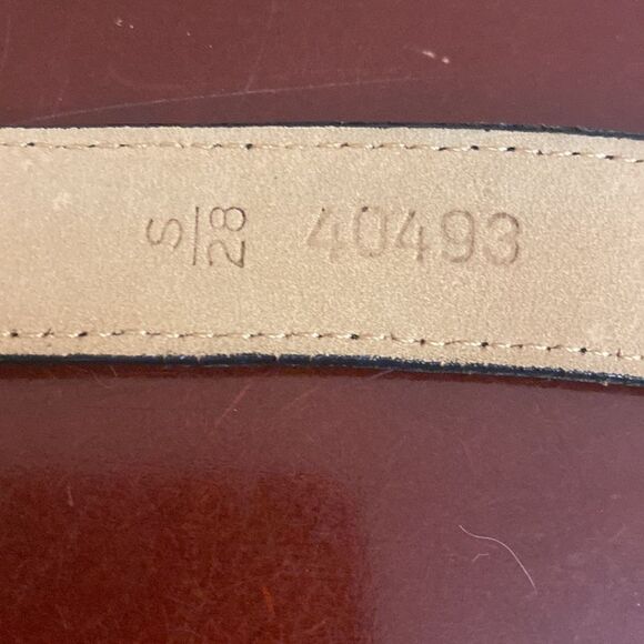 "Brighton" Black Leather Belt with Embossed Silver-Tone Metal Accents (Size S 28 - Picture 5 of 5